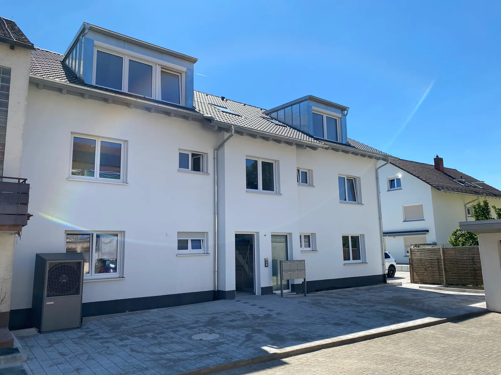 Neubau Mehrfamilienhaus, 6 Wohneinheiten – Ansicht 2
