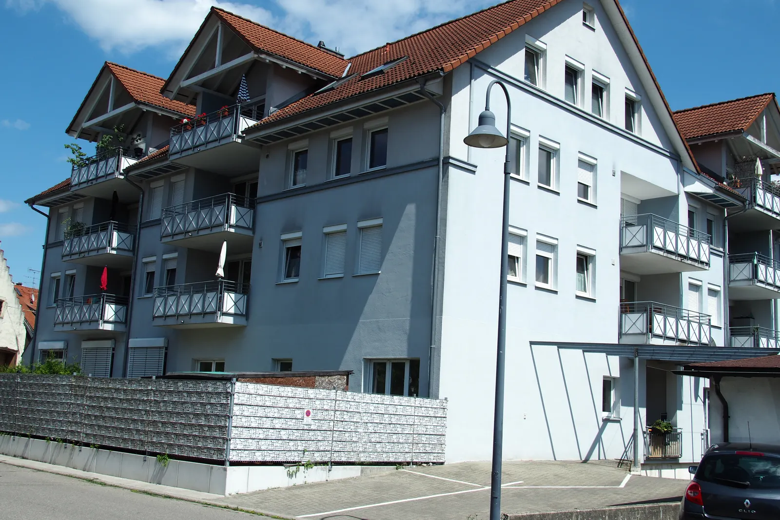 Sanierung Mehrfamilienhaus, 24 Einheiten