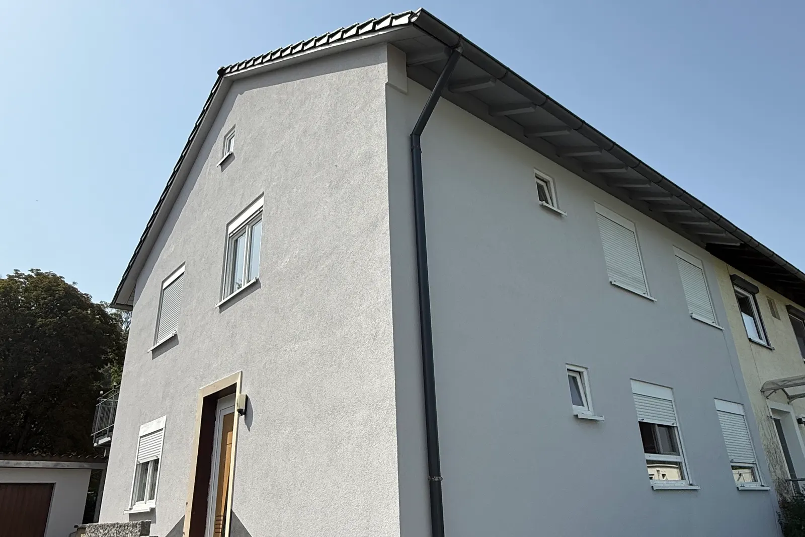 Kernsanierung Zweifamilienhaus