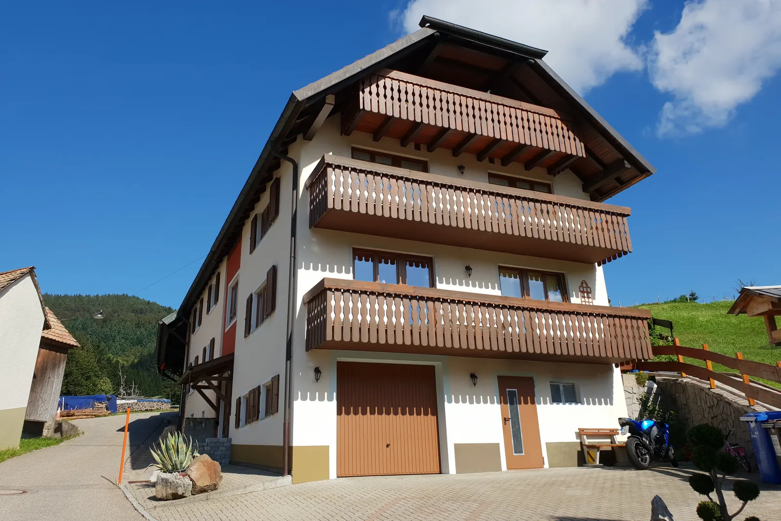 Teilsanierung Mehrfamilienhaus