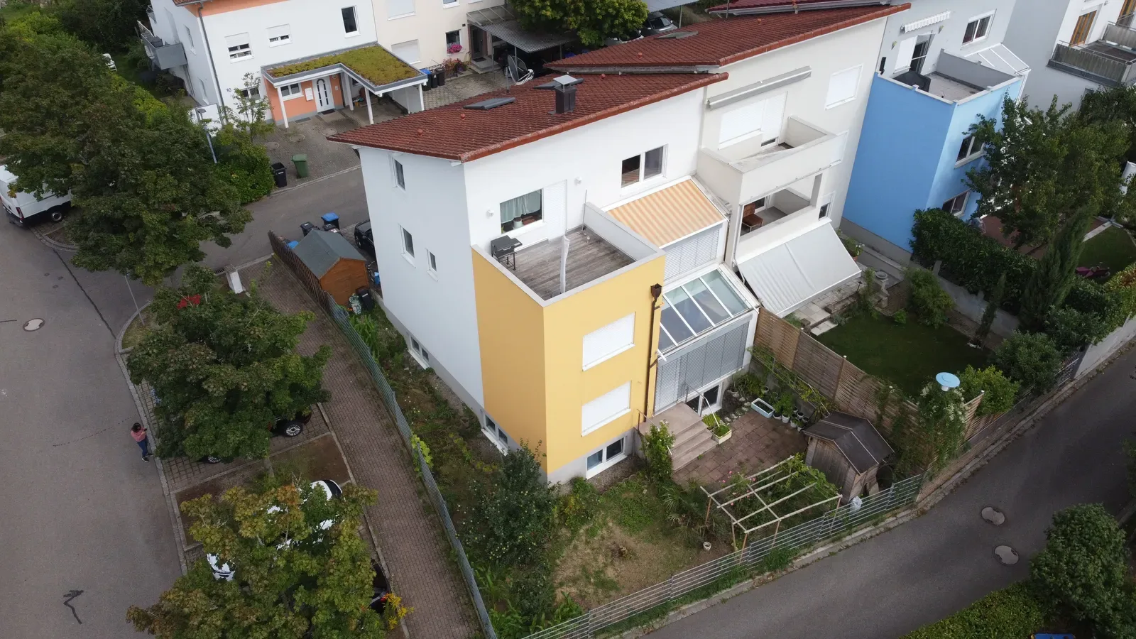 Teilsanierung Mehrfamilienhaus, 3 Wohneinheiten