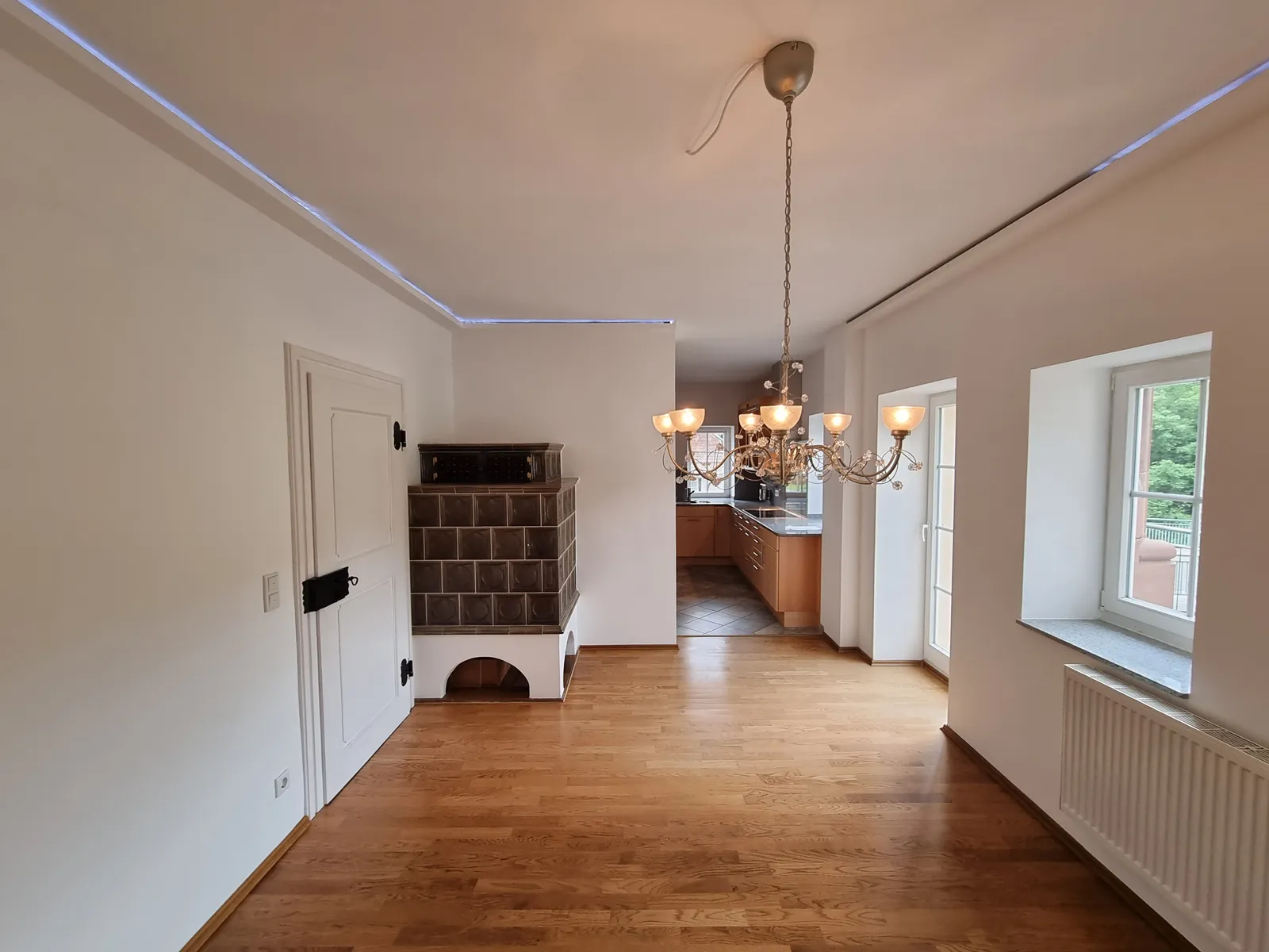 Kernsanierung denkmalgeschütztes Wohnhaus, 3 Wohneinheiten (Baujahr 1900) – Ansicht 6