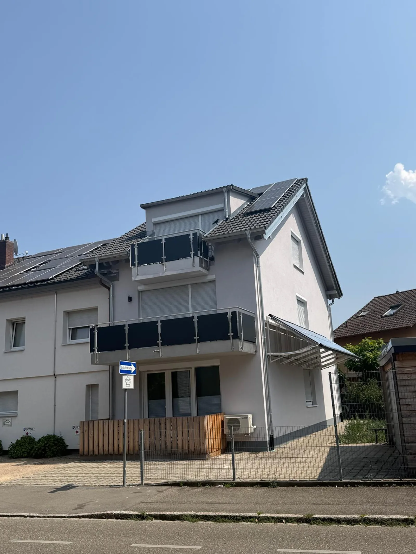 Neubau Mehrfamilienhaus, 3 Wohneinheiten – Ansicht 1